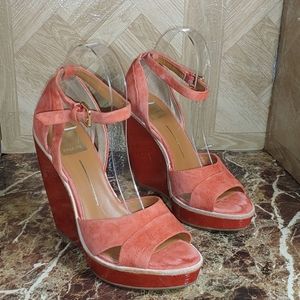 Dolce vita women's wedge red shoe size 7.5 m